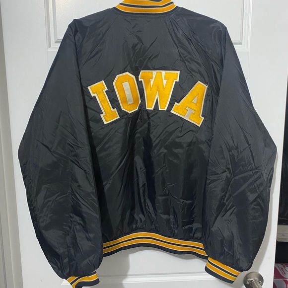 IOWA HAWKS VINTAGE BOMBER JACKET - Picture 8 of 12